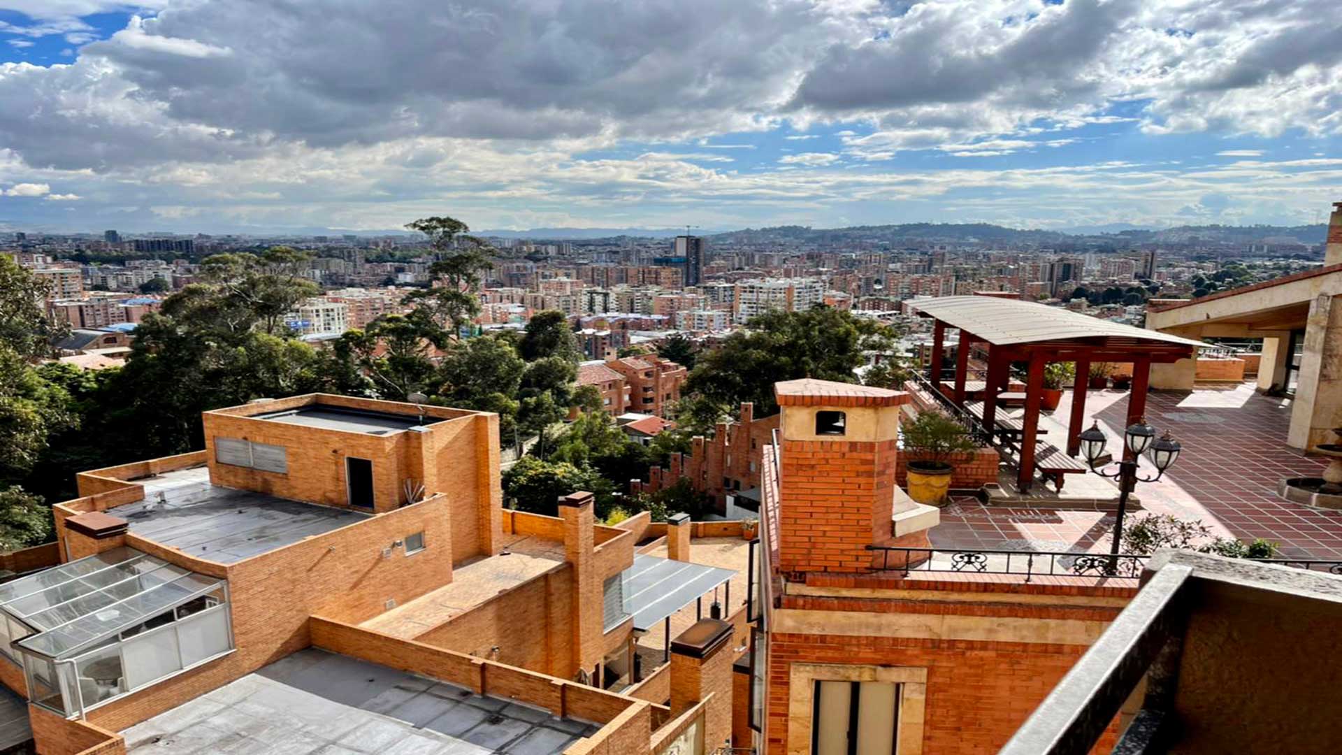 Venta Casa Bosque de Pinos Bogota