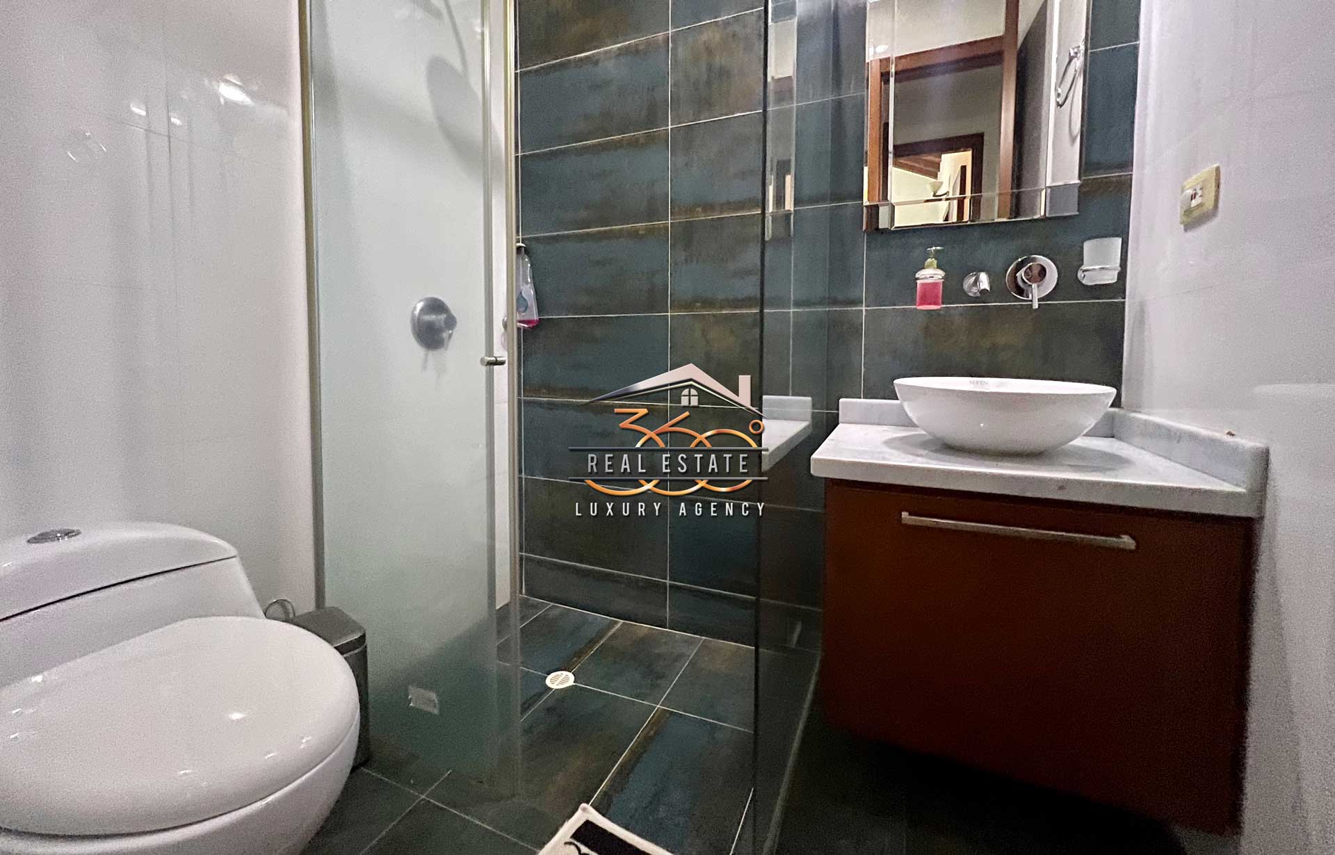 Hermosa Cabana en Venta Ruitoque Condominio