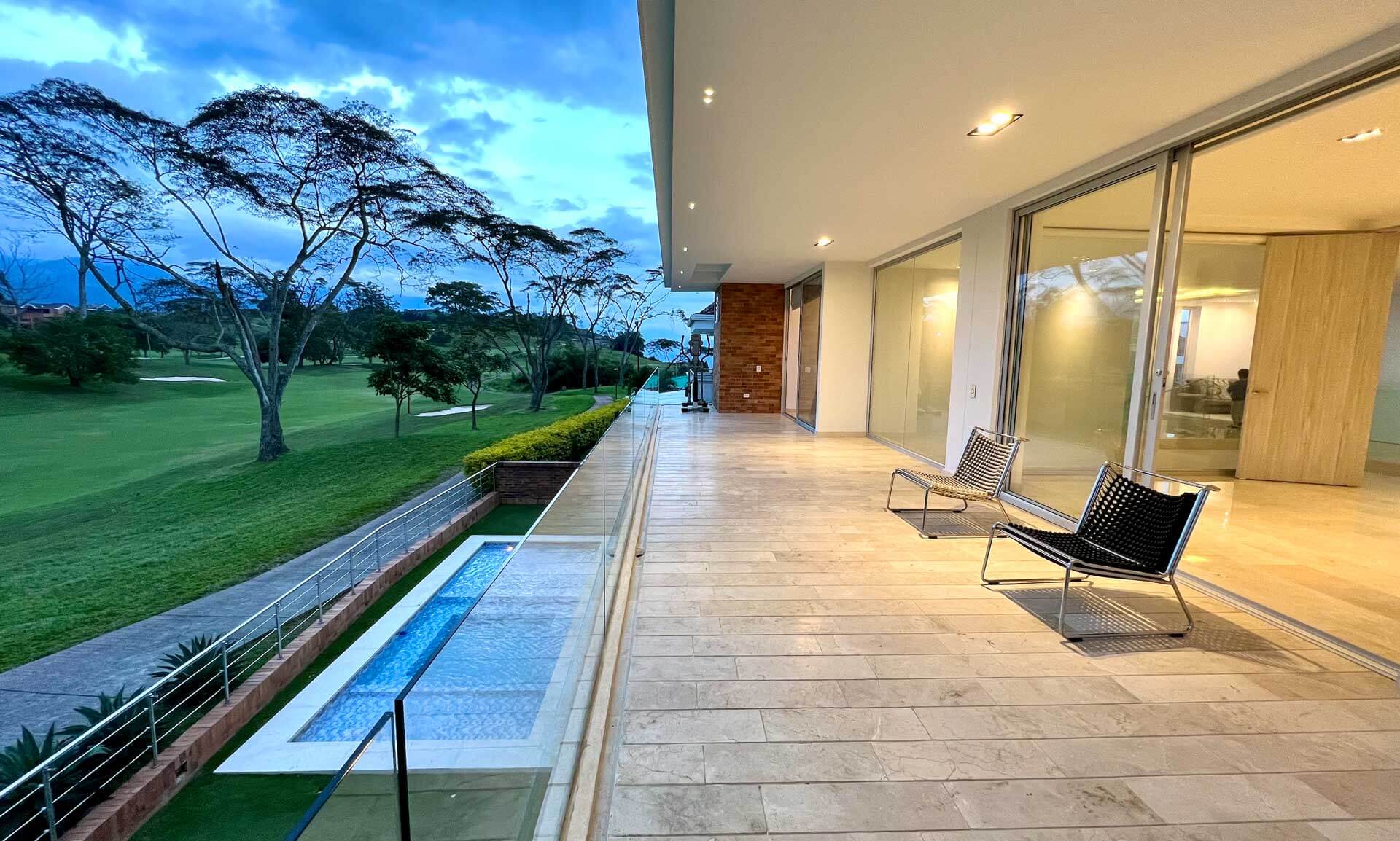 Moderna Casa Ruitoque Condominio Bucaramanga