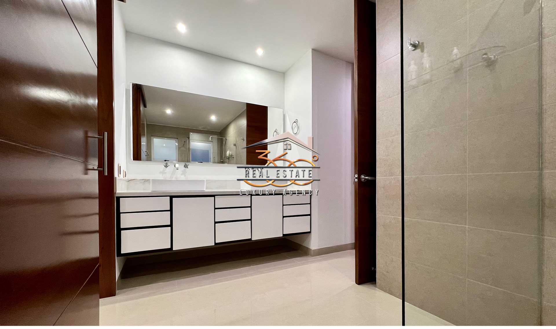 Hermosa Casa en Venta La Cima Ruitoque Condominio