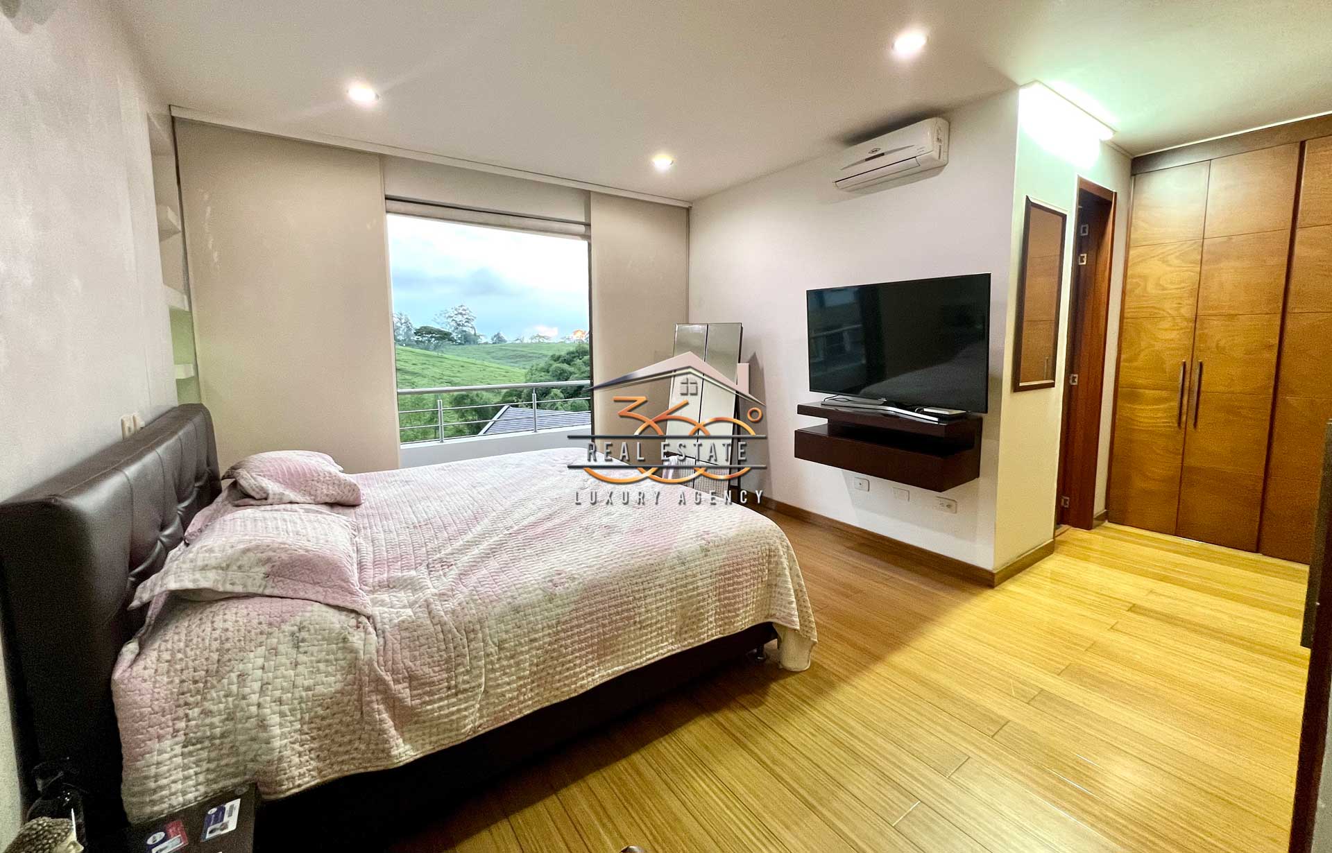 Hermosa Cabana en Venta Ruitoque Condominio