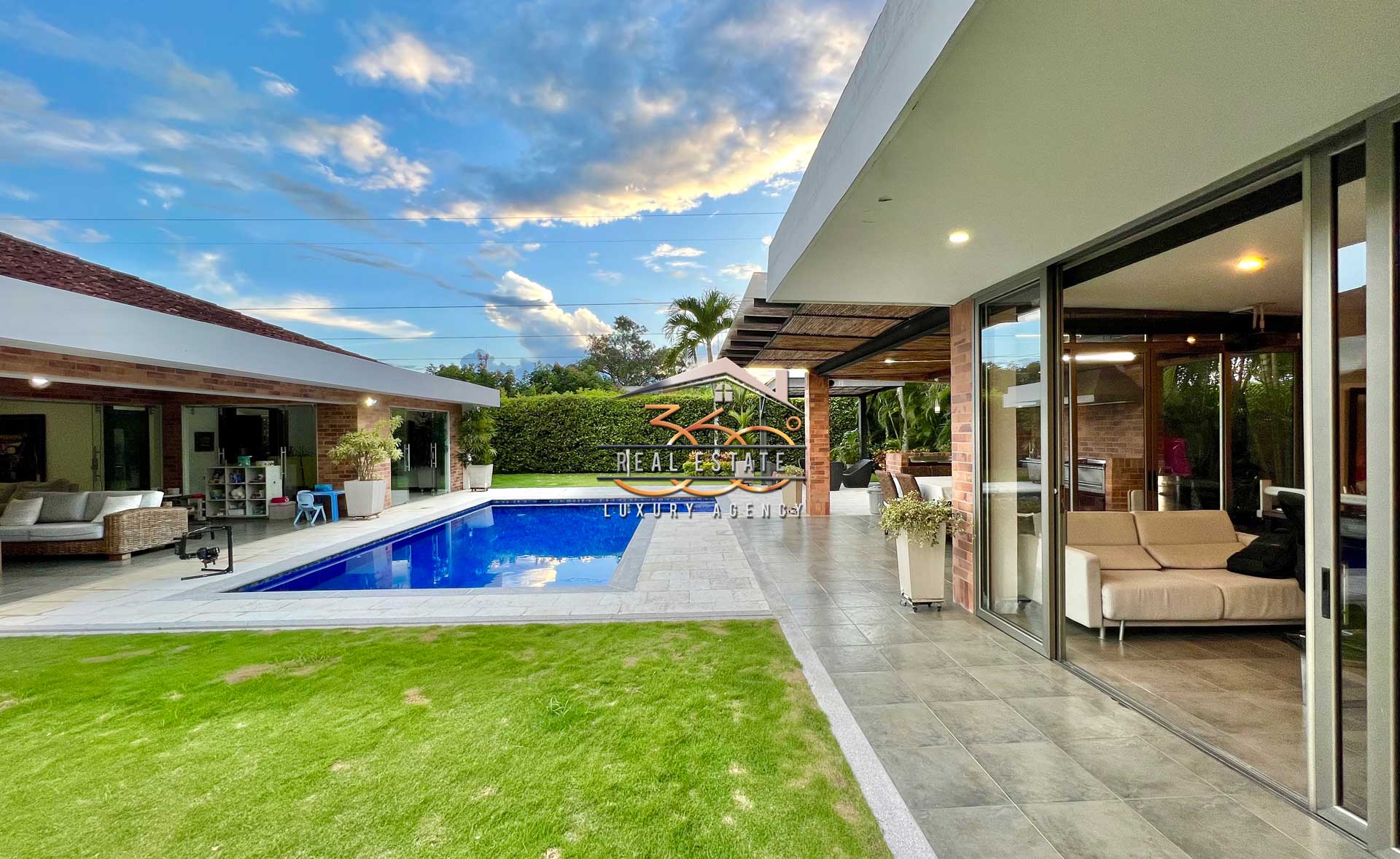 Venta Casa Hacienda Trinitarios Bucaramanga