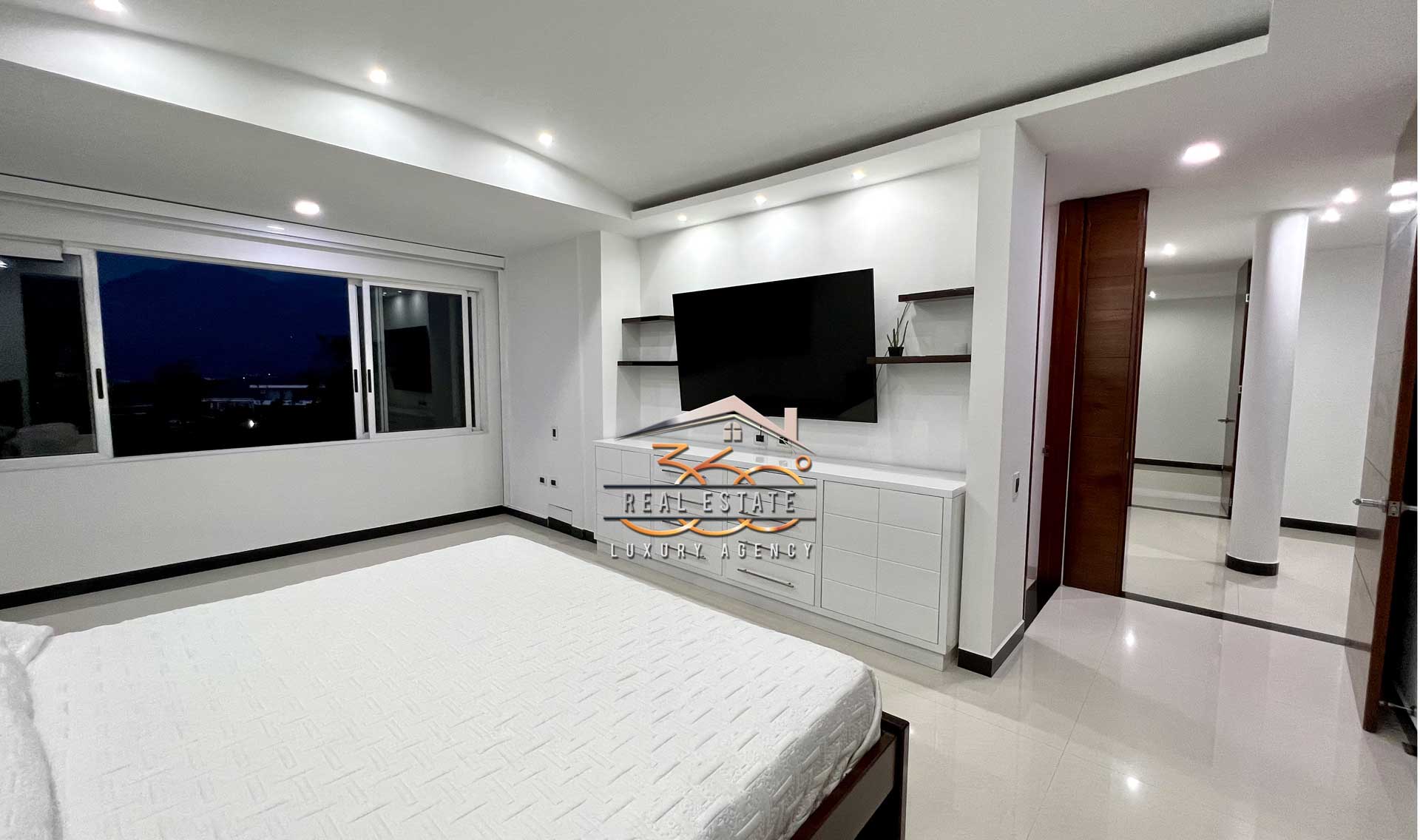 Hermosa Casa en Venta La Cima Ruitoque Condominio
