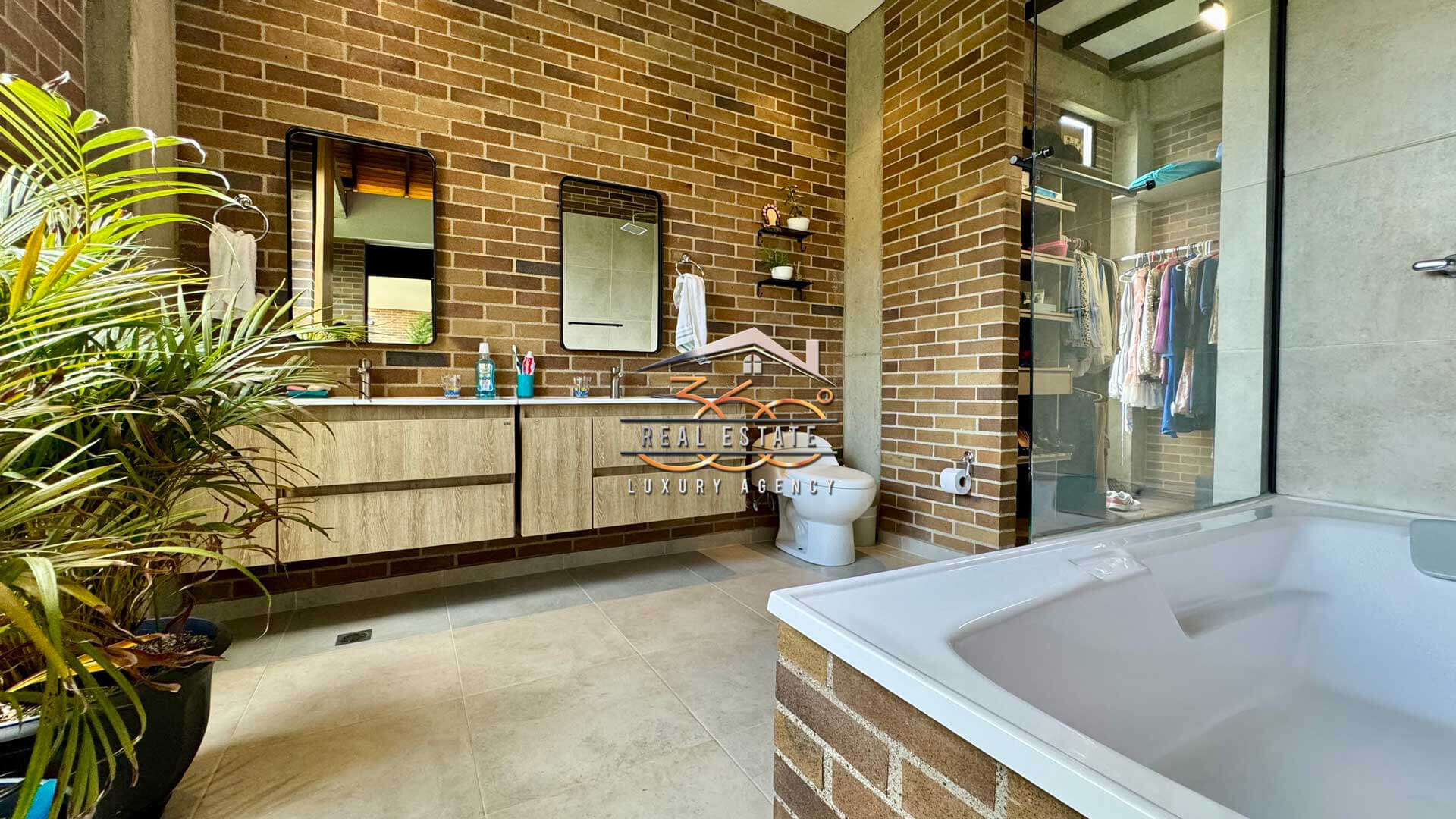 Alto de Palmas Casa en Venta Medellin