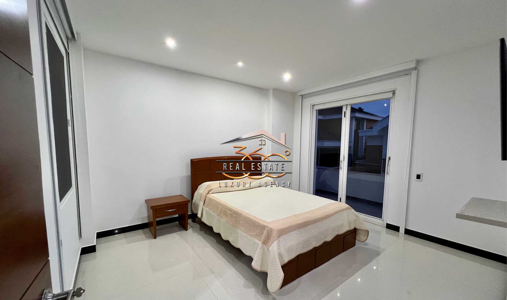Hermosa Casa en Venta La Cima Ruitoque Condominio