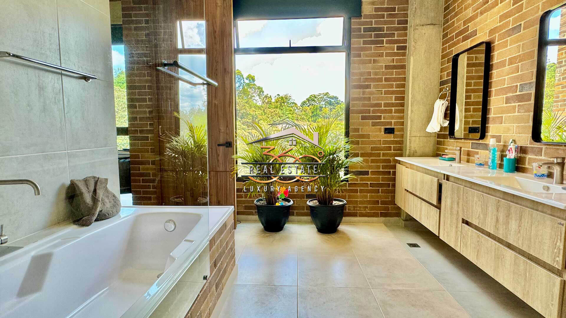 Alto de Palmas Casa en Venta Medellin