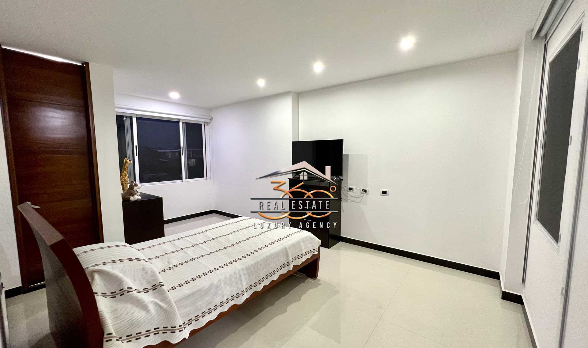 Hermosa Casa en Venta La Cima Ruitoque Condominio