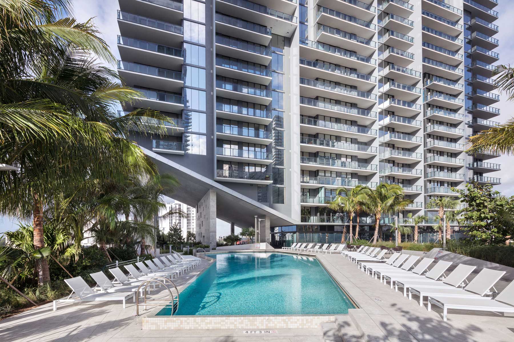 Reach and Rise Brickell
