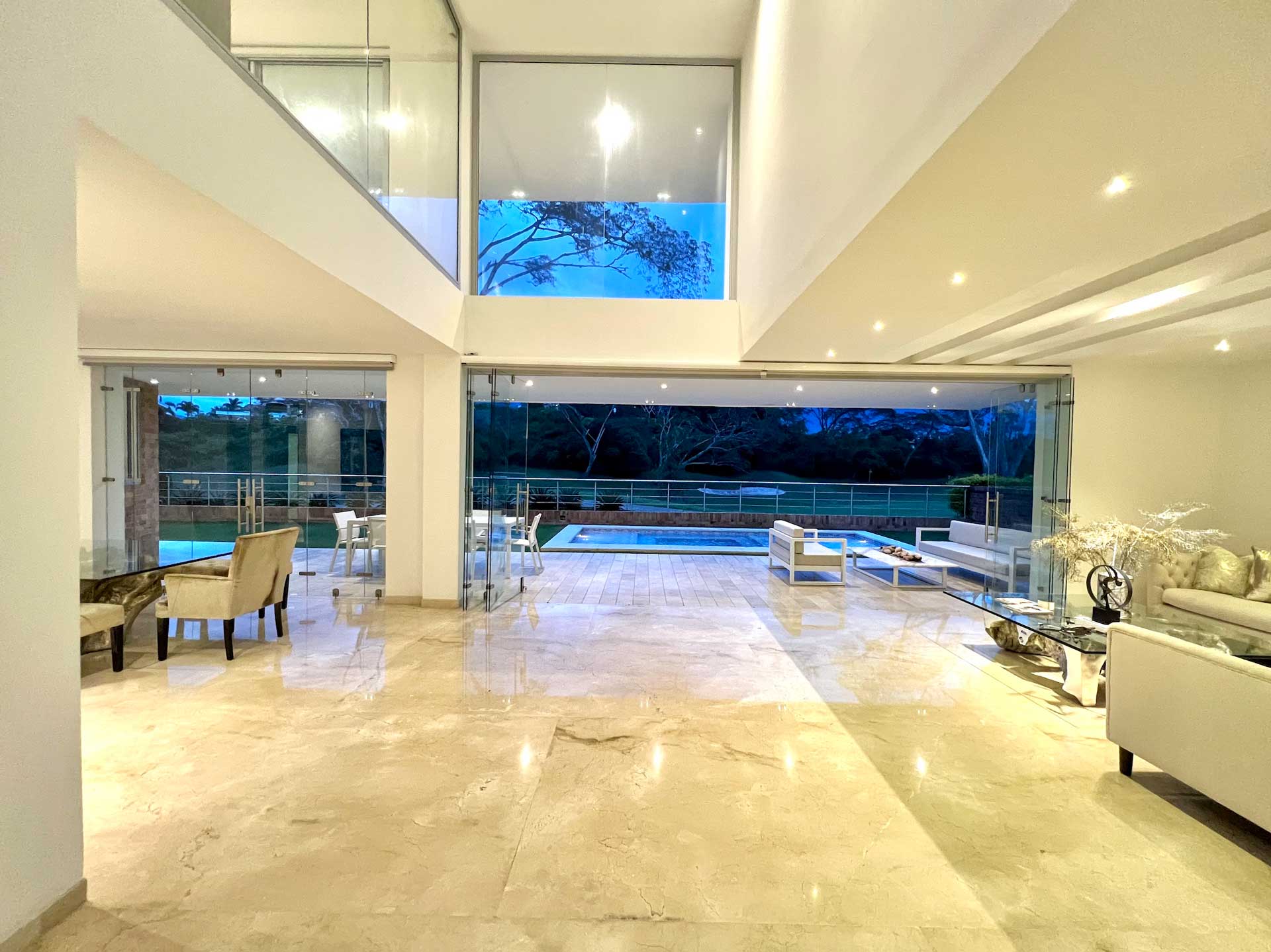 Moderna Casa Ruitoque Condominio Bucaramanga