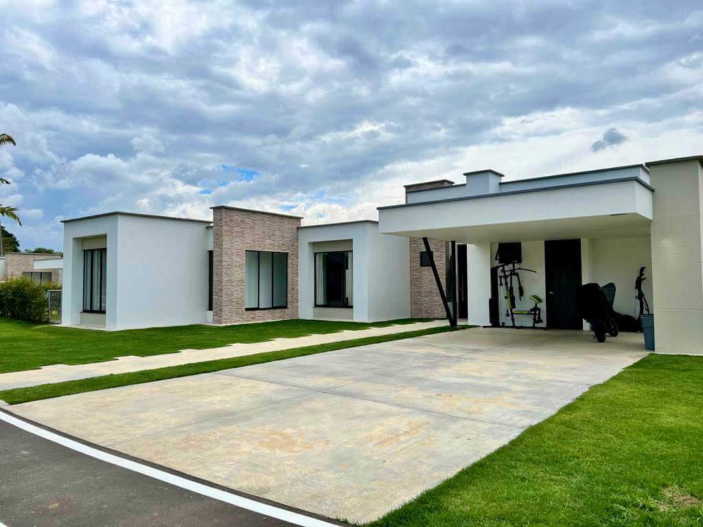Hermosa Casa en Venta Cerritos Pereira