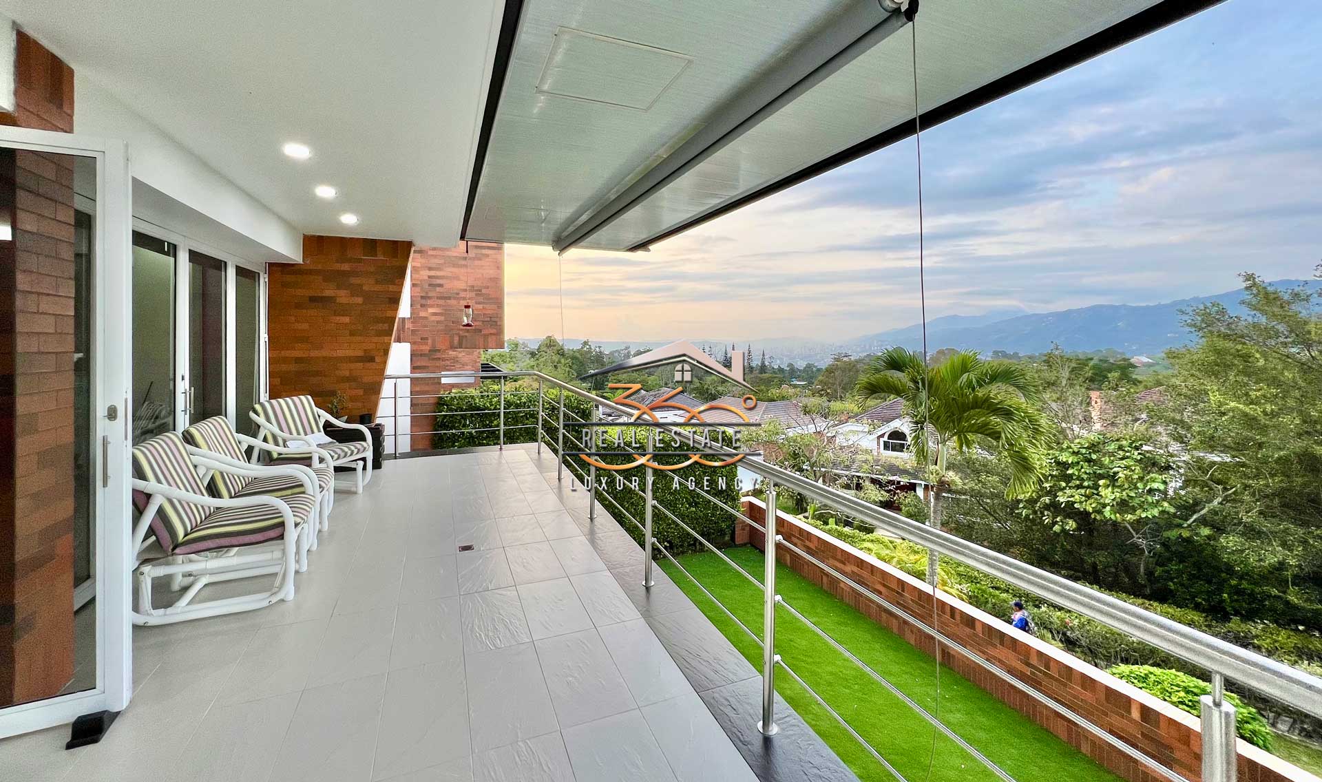 Hermosa Casa en Venta La Cima Ruitoque Condominio