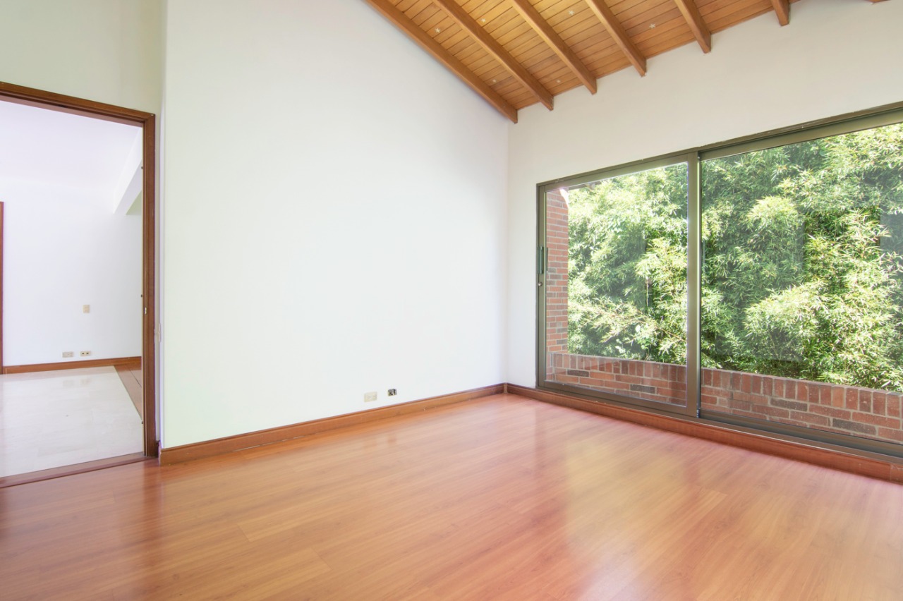 Venta Casa Santa Catalina de Aragon