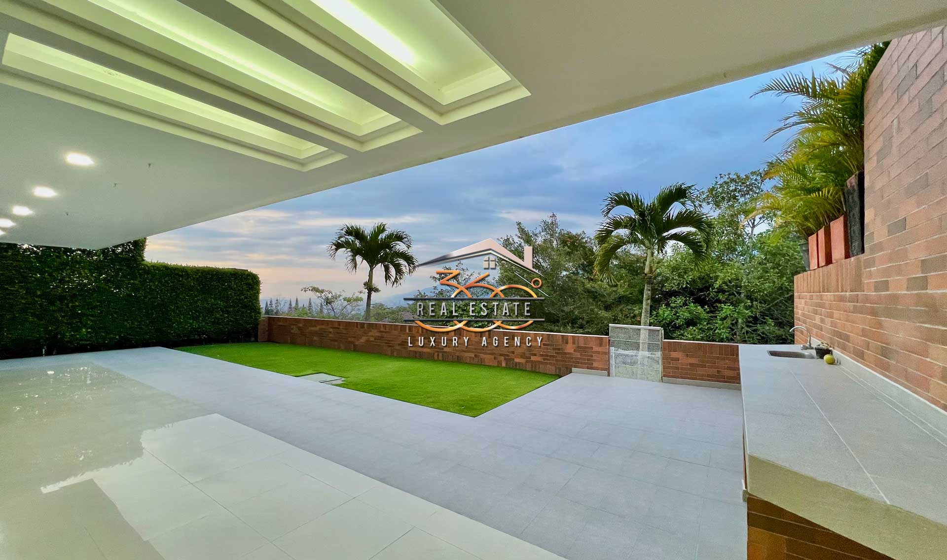 Hermosa Casa en Venta La Cima Ruitoque Condominio