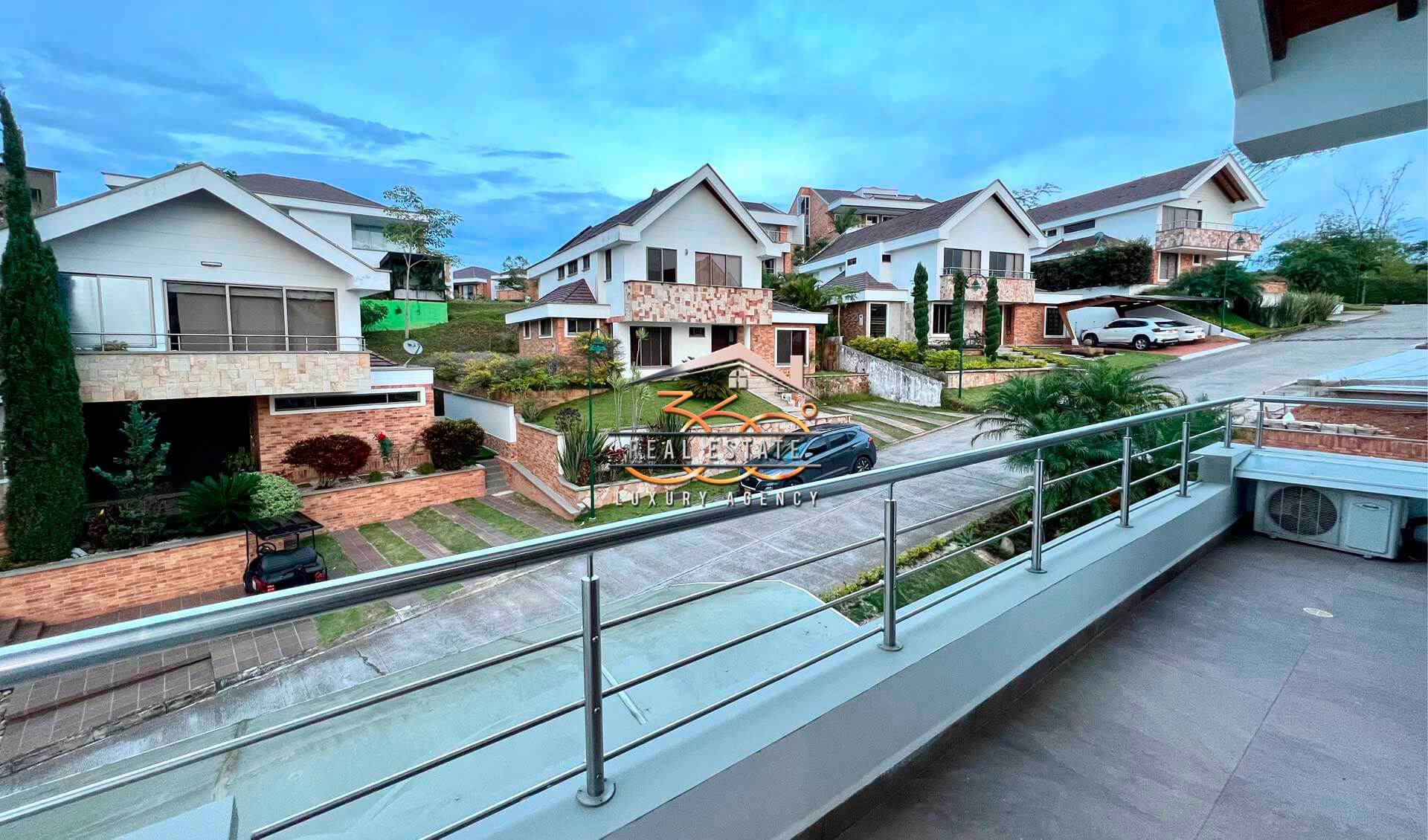 Hermosa Cabana en Venta Ruitoque Condominio